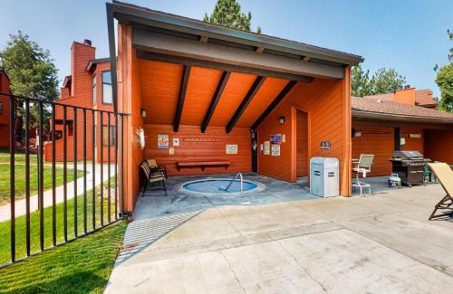 Mammoth Lakes Apartment | Sunrise 8