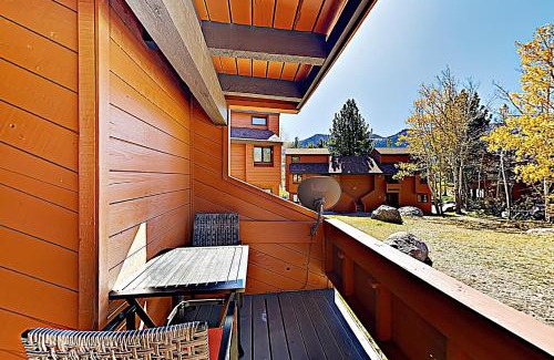 Mammoth Lakes Apartment | Sunrise 8