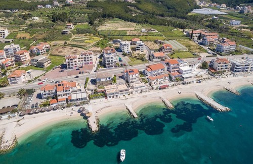 Podstrana Apartment | Sunrise Beach Apartment