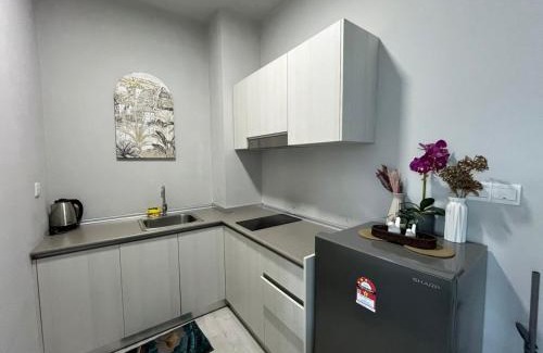 Downtown Kota Kinabalu Apartment | Sunrise haven