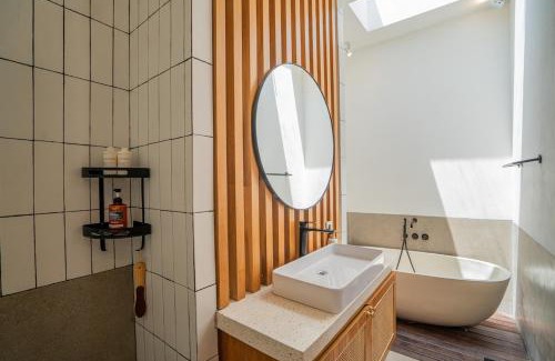 Padangsambian Klod Villa | Sunrise Oasis - 2BR Villa in Kerobokan