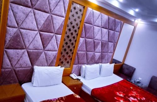 PECHS House | Sunrise Palace Guest House