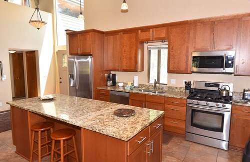 Sunriver House | Sunriver Resort Home-A/C, 8 SHARC Passes-Pool Table-Fairway View-Sleeps 12