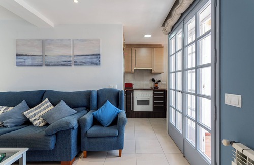 Sant Antoni de Calonge Apartment | Sunset Apartment on the Paseo de Mar in Front of the Beach with Wi-Fi