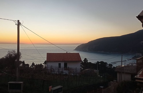 Moneglia Apartment | Sunset apartment