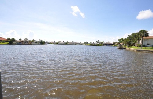 Palm Harbor House | Sunset Bay Beautiful Pool Home - Bring Your Boat or Jet Ski - Canal with Dock- Sleeps 10 - 4 BD