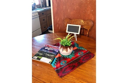 Johnson County House | Sunset C B&B