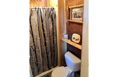 Johnson County House | Sunset C B&B