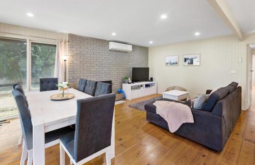 Macs Cove House | Sunset Cove