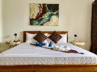 Romblon Island Hotel | Sunset Cove Beach & Dive Resort