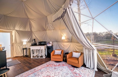 Hopkins County House | Sunset Dome at Grace Acresn