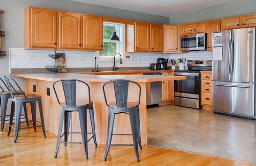 Romulus House | Sunset Escape: Stunning Seneca Lake Sunsets!