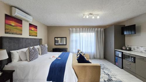 Beacon Bay House | Sunset Events And Accommodation-East London