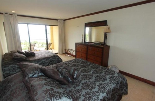 Playa Flamingo House | Sunset Heights 402