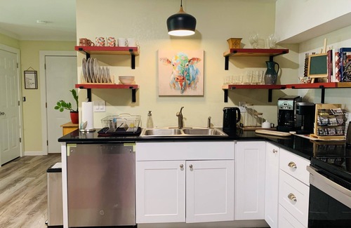 Canton Apartment | Sunset Heights