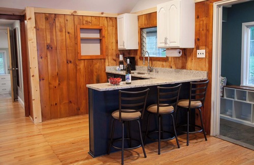 Teall Beach House | Sunset on the Bank Dog Friendly, Dock & Fire Pit