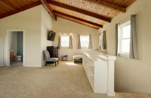 Kamuela Apartment | Sunset Orchard- Sunny Side of Waimea, Close to Beaches!