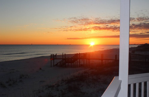Surf Side Shores House | Sunset Palace Beachfront