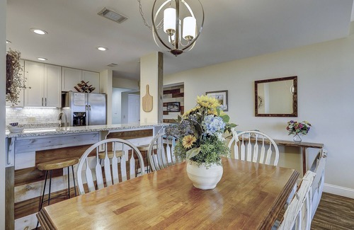 South Beach Villa | Sunset Rentals | Beachside Tns 1870