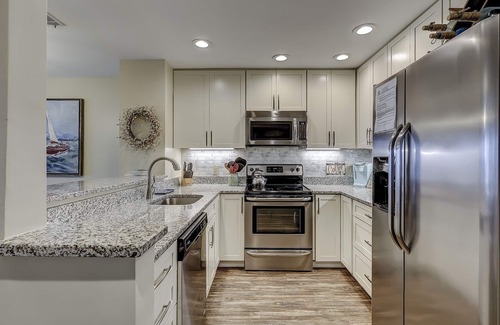 South Beach Villa | Sunset Rentals | Beachside Tns 1870