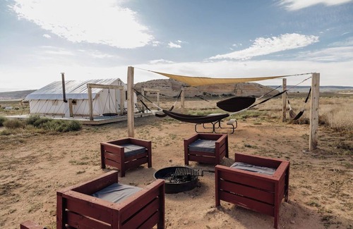 Monticello RV Rental | Sunset Safari Family Tent near Utah National Park