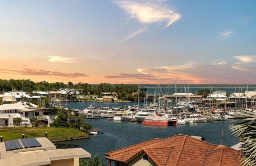 Cullen Bay Apartment | Sunset Stunner Marina Views