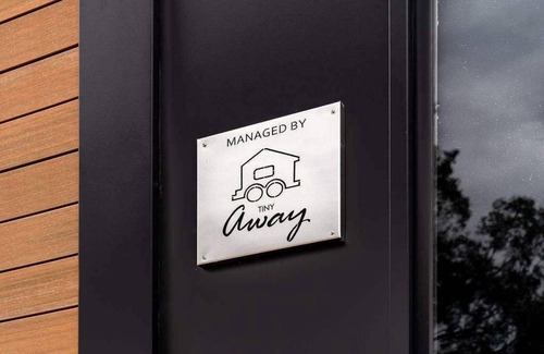 Balmattum House | Sunset View at Euroa by Tiny Away