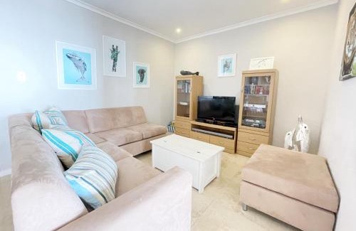 De Kelders Apartment | Sunset View at Whale Cove