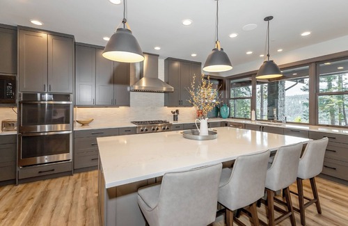 Cle Elum House | Sunset View Retreat: Theater & Hot Tub Suncadia