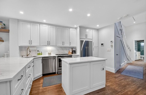 South Palm Beach Condo | Sunset views - Pool - Updated