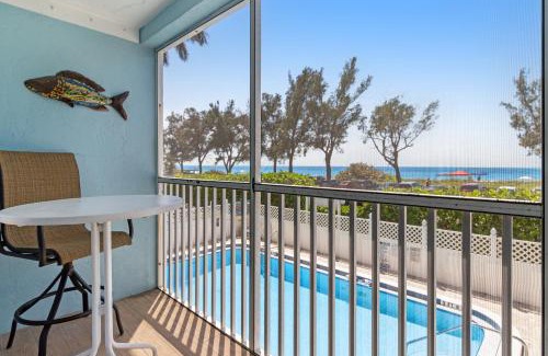 Bradenton Beach Apartment | Sunset Villa 2