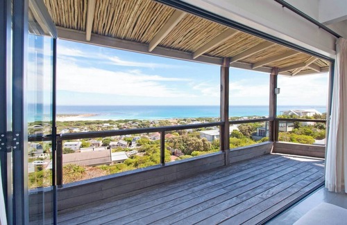 Cape Peninsula Villa | Sunset Villa Scarborough with Pool and Garden