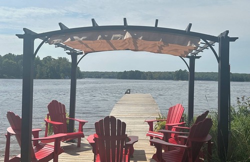 Magnetawan Cottage | SunSets and Campfires, Great Family Getaway!