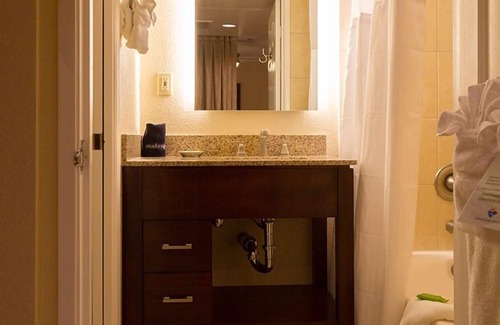 Coronado Hotel | Sunsets Views & Coastal Breezes | Kitchenette | Outdoor Spa Tub