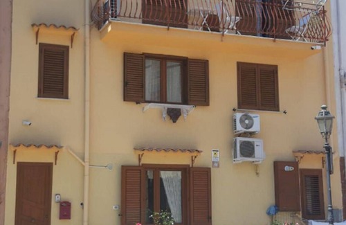 Trappeto Apartment | Sunshine Apartment "Sunflower"