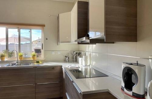 Gale Apartment | Sunshine CIP