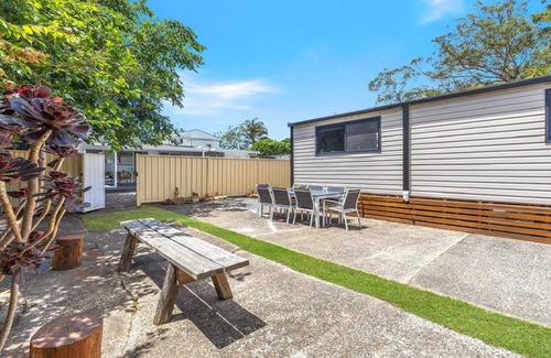 Pearl Beach House | Sunshine Cottage by HolidayCo.