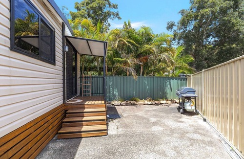 Pearl Beach House | Sunshine Cottage by HolidayCo.