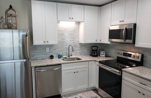 Crescent Beach Apartment | Sunshine Getaway, new 1br/1ba for couples or family up to 3