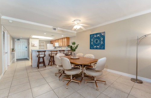 South Padre Island Condo | Suntide II 204 - Beachfront Direct Ocean View and Beach Access, Pool, Hot Tub and More