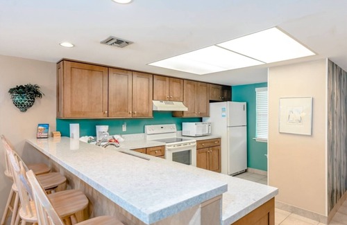 South Padre Island Condo | Suntide II 403 - Breathtaking Ocean Views from Condo, Luxurious Grounds, Direct Beach Access