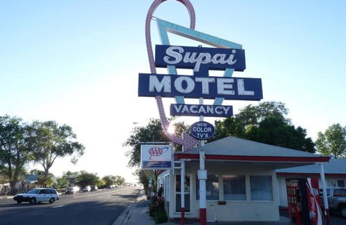 Seligman Hotel | Supai Motel