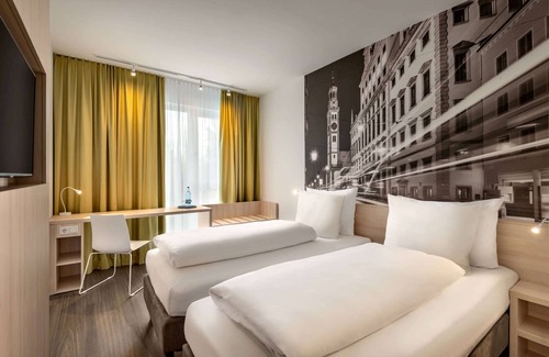 Augsburg-Goggingen Hotel | Super 8 by Wyndham Augsburg