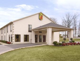 Booneville Hotel | Super 8 by Wyndham Booneville