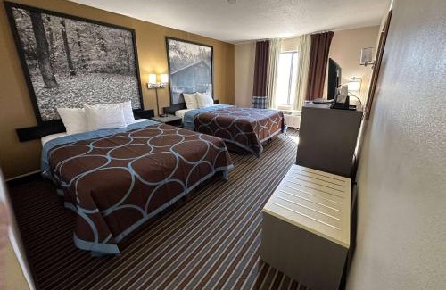 Columbia Hotel | Super 8 by Wyndham Columbia Clark Lane