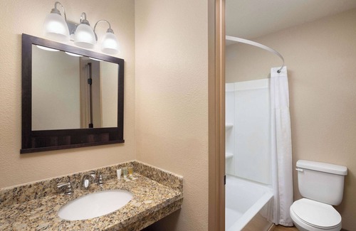 Fallon Hotel | Super 8 by Wyndham Fallon