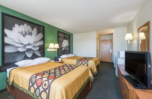 Hagerstown Hotel | Super 8 by Wyndham Hagerstown/Halfway Area