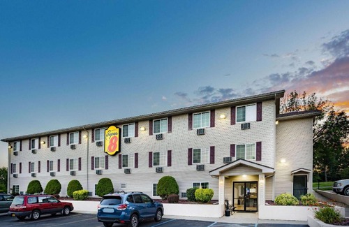 Johnstown Hotel | Super 8 by Wyndham Johnstown/Gloversville