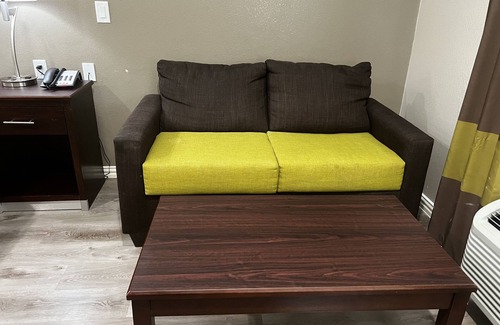 Kingwood Hotel | Super 8 by Wyndham Kingwood Houston North