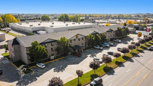 Mount Pleasant Hotel | Super 8 by Wyndham Mt. Pleasant